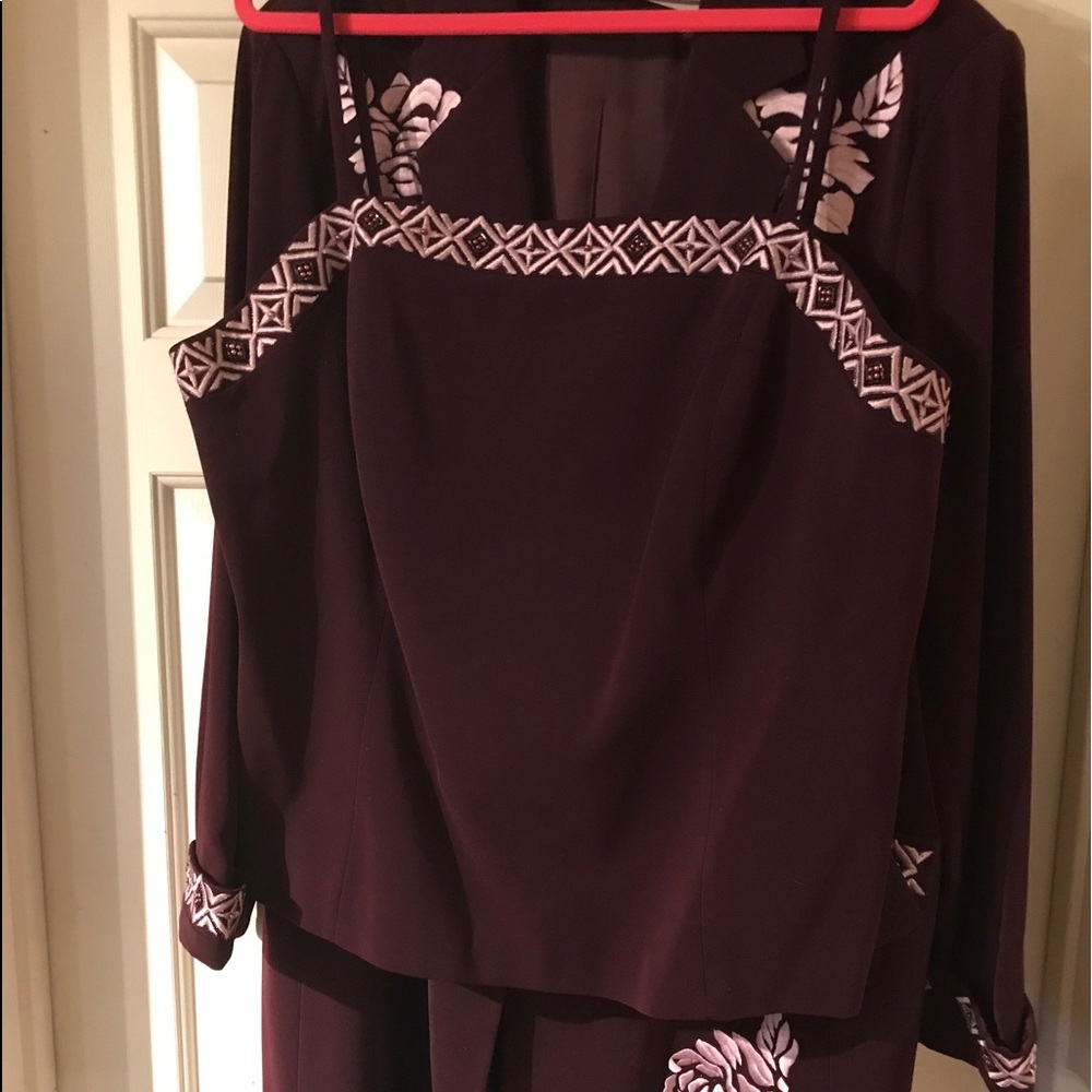 Dressy 3-piece suit